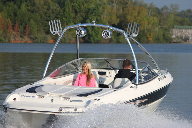 mte wakeboard tower on boat